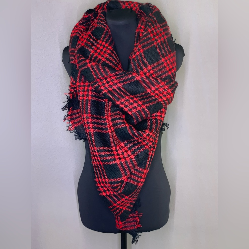 NWOT large red & black blanket scarf